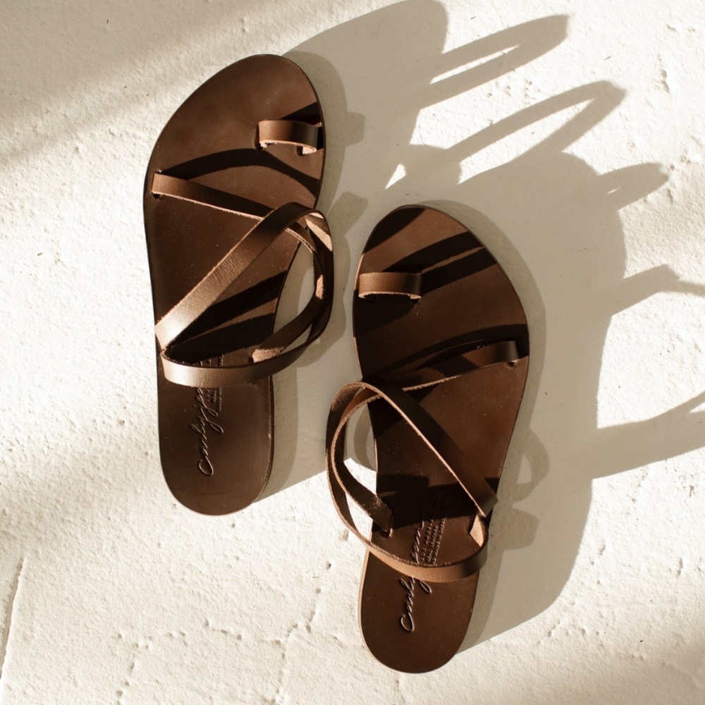 CJLA Rhodes Sandal. Genuine brown leather. Size 6.